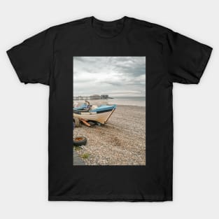 Traditional crab fishing boat on Cromer beach T-Shirt